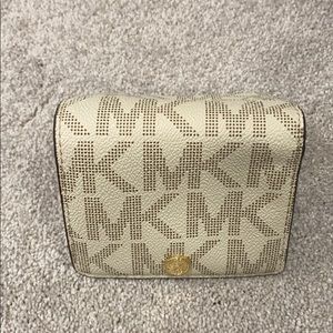 michael kors wallet